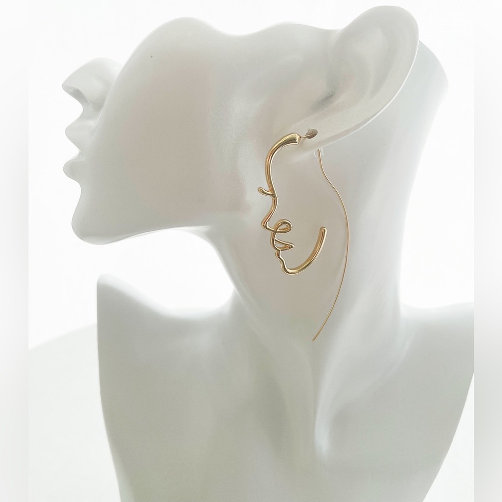 Lizz Face Design Earrings